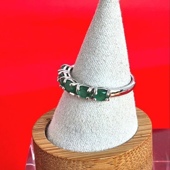 Natural Emerald 5x3.5mm 925 Sterling Silver Band 8.5 - Picture 5 of 10